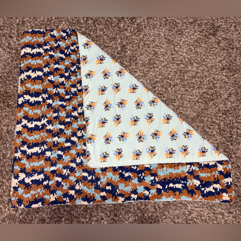 Bluey & Bingo crochet baby blanket